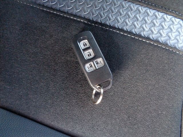 Honda N BOX CUSTOM 2021-07 24581-26
