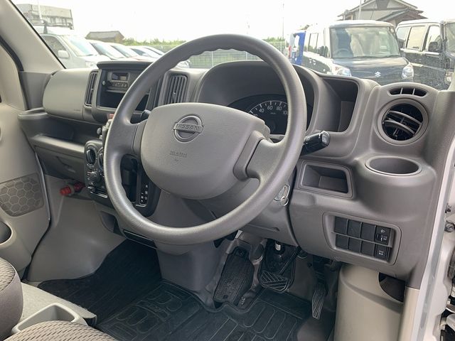 Nissan CLIPPER 2018-08 16072-7