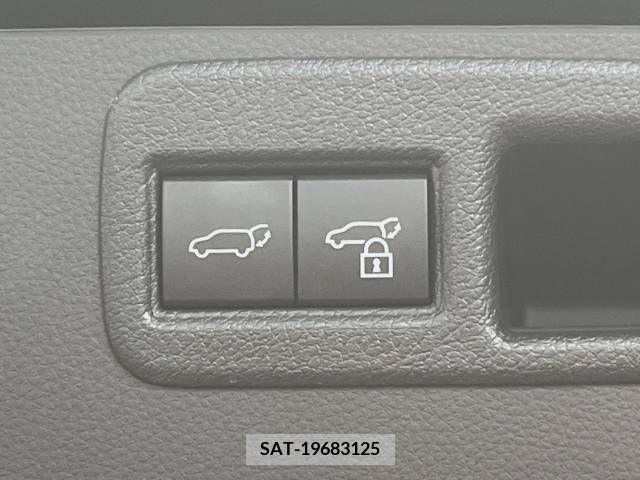 Toyota HARRIER 2022-10 313457-6