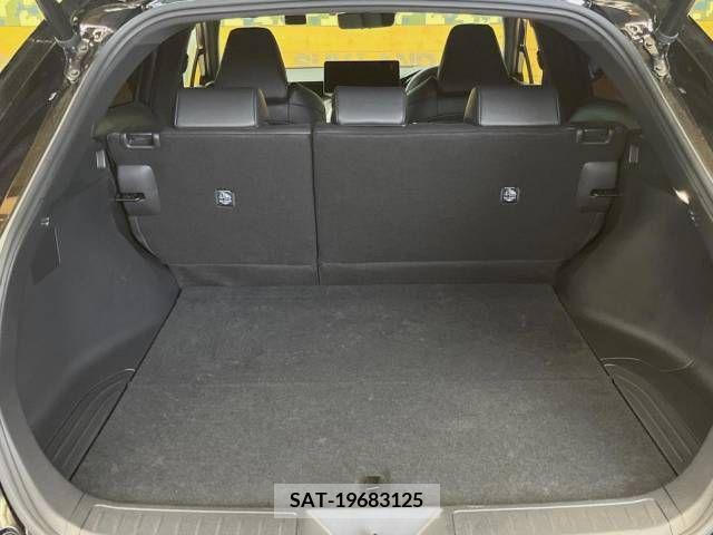 Toyota HARRIER 2022-10 313457-11
