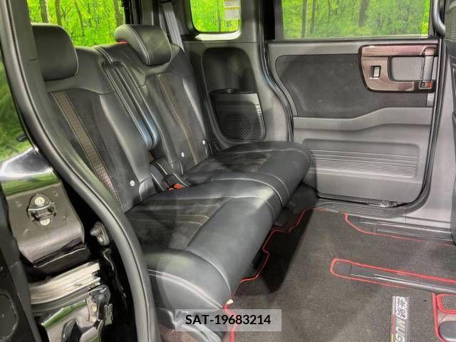 Honda N BOX 2019-06 364397-9