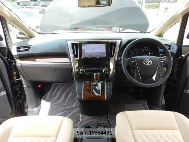 Toyota VELLFIRE 2019-03 347267-11