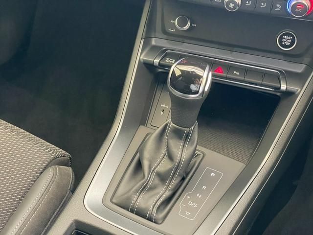 Audi RS Q3 2021-01 25182-13