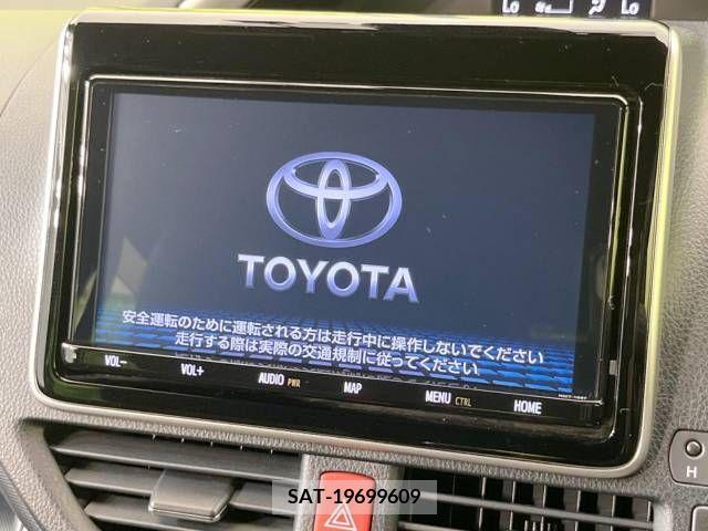 Toyota VOXY 2019-07 332240-4