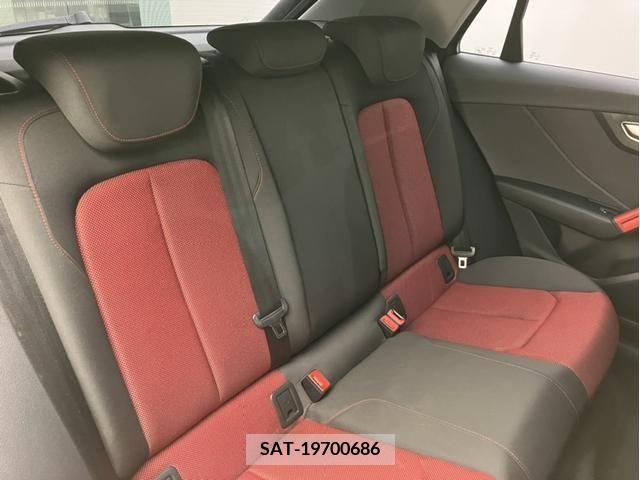Audi Q2 2018-07 223501-14
