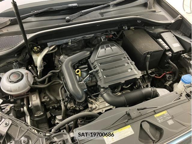 Audi Q2 2018-07 223501-17
