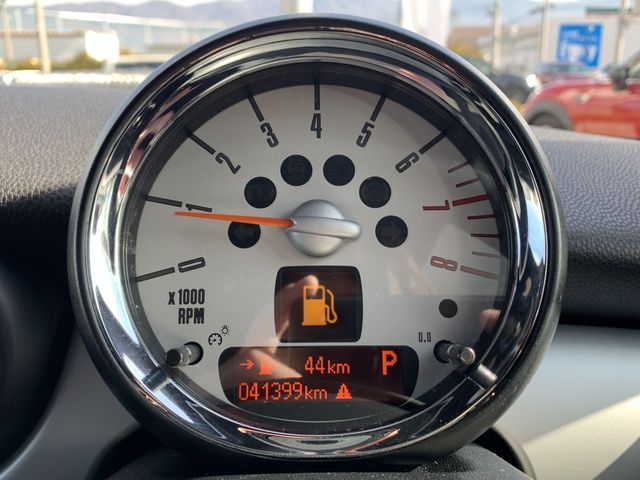 Bmw MINI 2013-03 181702-12