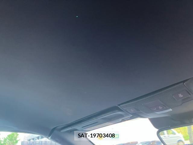 Mercedes Benz SLK 2011-08 429839-19
