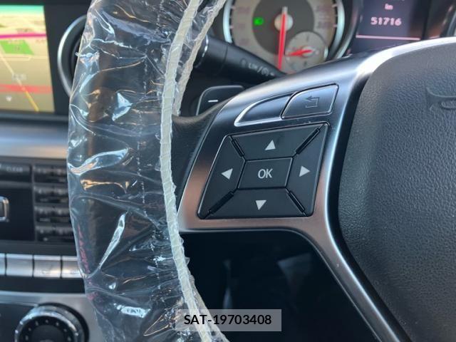 Mercedes Benz SLK 2011-08 429839-10