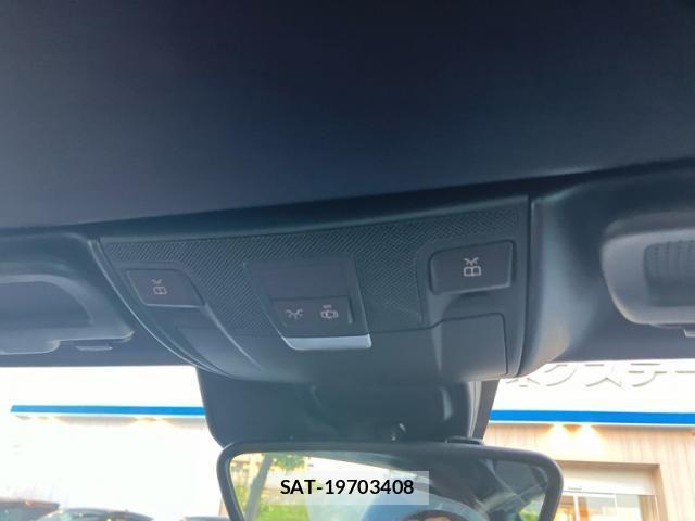 Mercedes Benz SLK 2011-08 429839-21