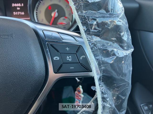 Mercedes Benz SLK 2011-08 429839-11