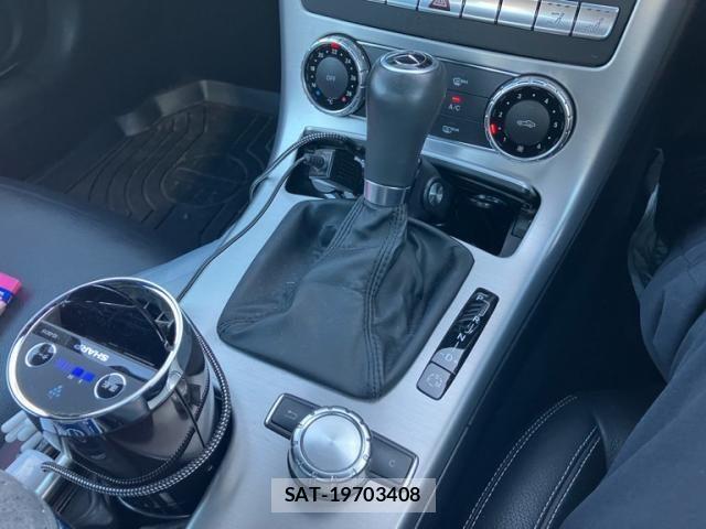 Mercedes Benz SLK 2011-08 429839-16