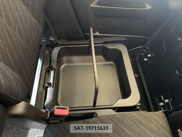 Suzuki SPACIA 2017-05 285638-27