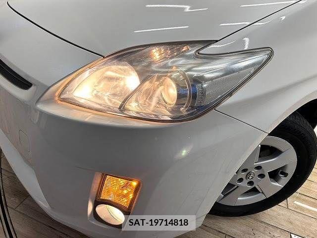 Toyota PRIUS 2011-10 335098-17