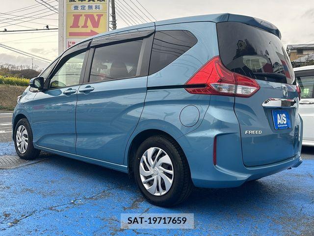 Honda FREED 2016-12 222071-4