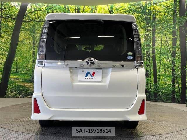 Toyota VOXY 2015-12 345627-16