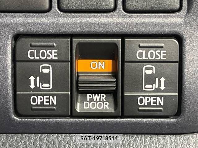 Toyota VOXY 2015-12 345627-2