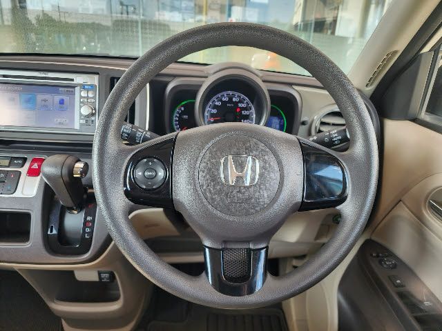 Honda N-ONE 2012-11 28869-13