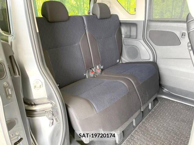 Nissan ROOX 2021-03 219078-9