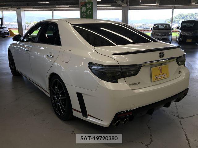 Toyota MARK X 2017-10 348403-7