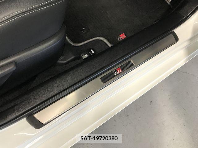 Toyota MARK X 2017-10 348403-25
