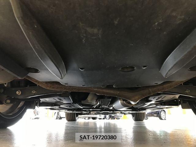 Toyota MARK X 2017-10 348403-28