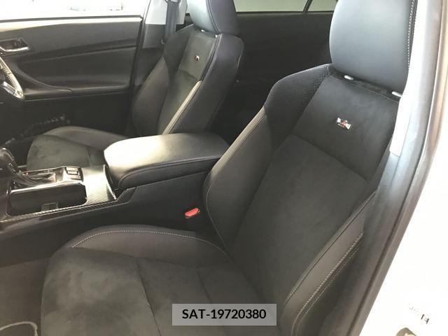 Toyota MARK X 2017-10 348403-12