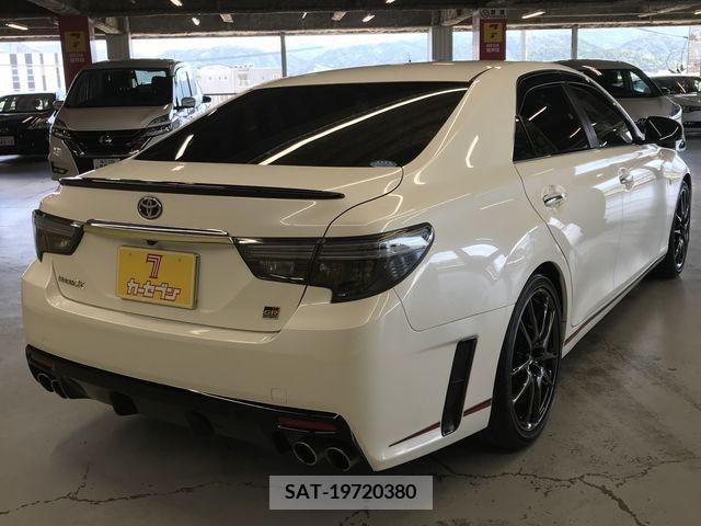 Toyota MARK X 2017-10 348403-6