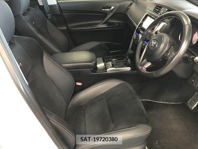 Toyota MARK X 2017-10 348403-9