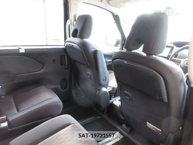 Nissan SERENA 2019-01 207021-8