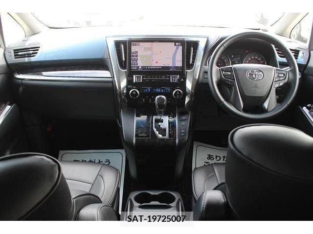 Toyota ALPHARD 2018-10 345832-16