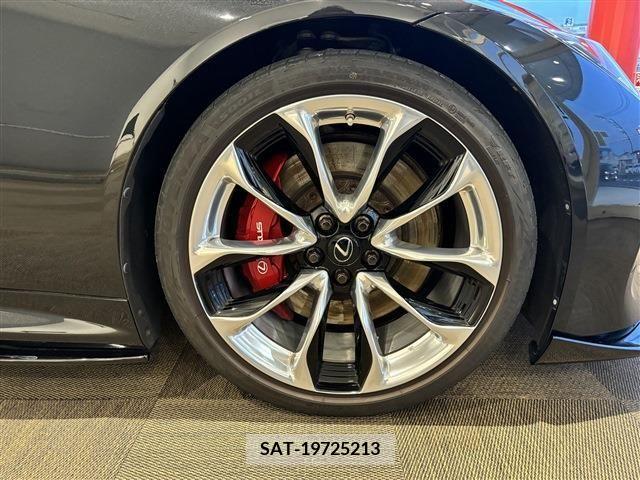 Lexus LC 2018-04 250857-17