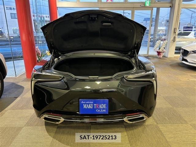 Lexus LC 2018-04 250857-11
