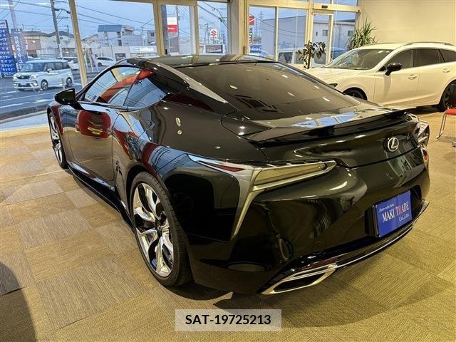 Lexus LC 2018-04 250857-10