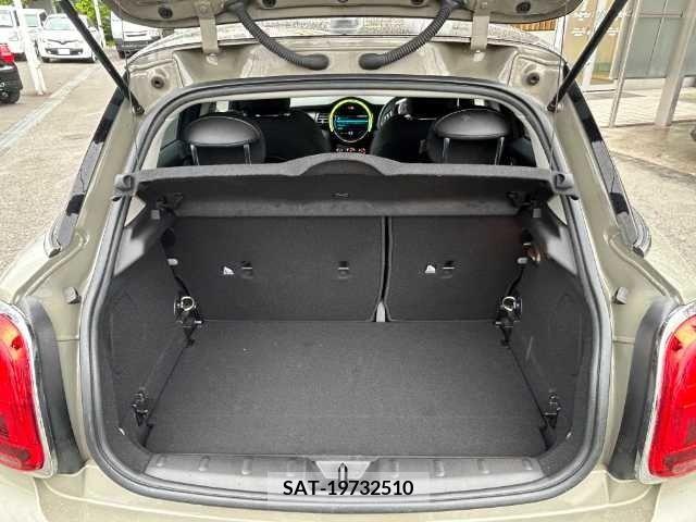 Bmw MINI 2018-05 381538-18