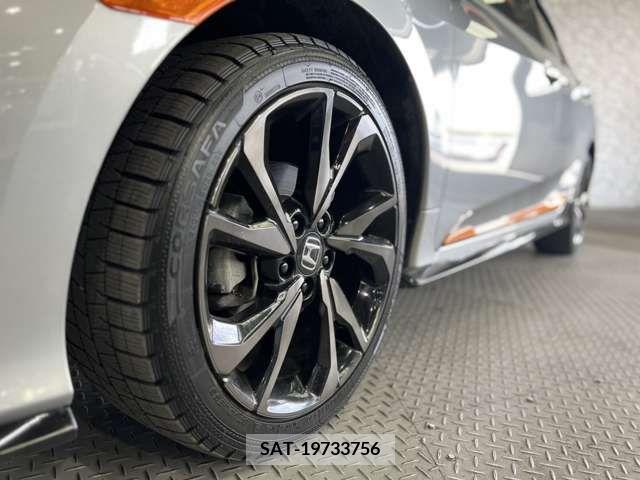 Honda CIVIC 2018-02 223635-15