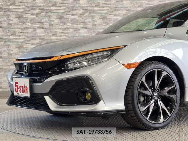 Honda CIVIC 2018-02 223635-12