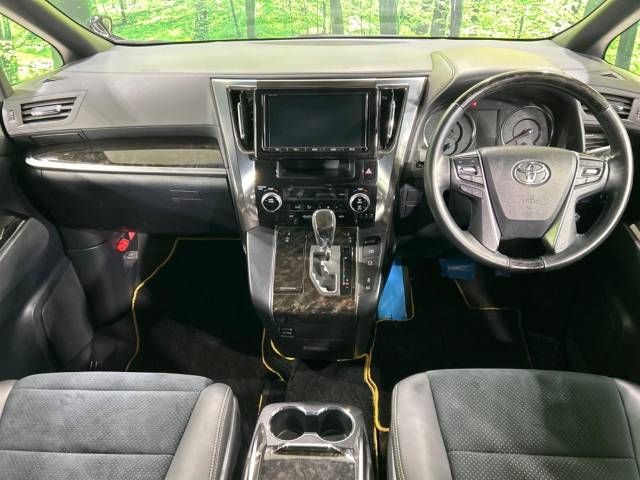 Toyota VELLFIRE 2016-08 24249-1