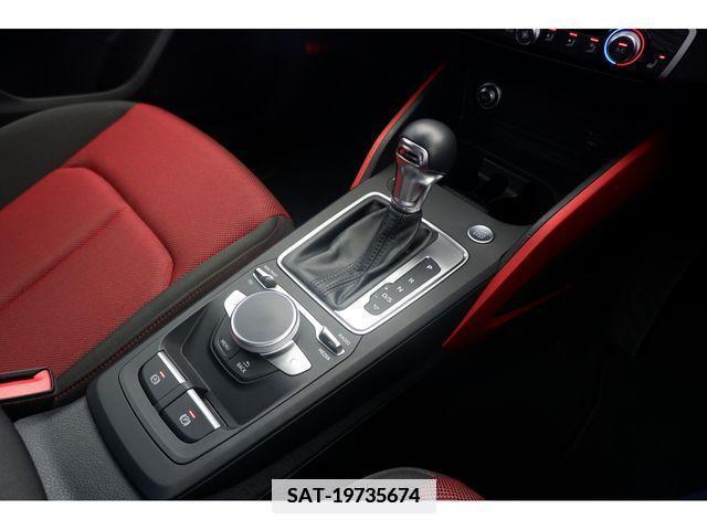 Audi Q2 2018-03 356562-8