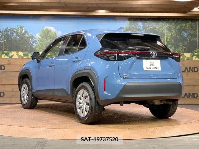 Toyota YARIS CROSS 2023-03 217680-17
