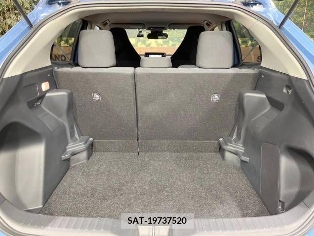 Toyota YARIS CROSS 2023-03 217680-11