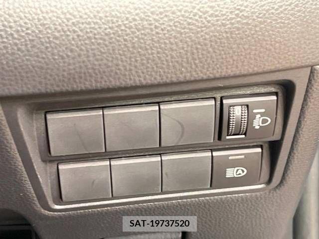 Toyota YARIS CROSS 2023-03 217680-7