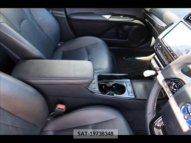 Toyota PRIUS 2019-06 393432-11
