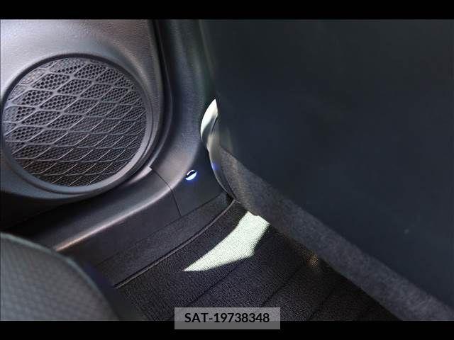 Toyota PRIUS 2019-06 393432-18