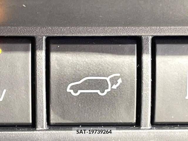 Toyota PRIUS 2023-11 335148-6
