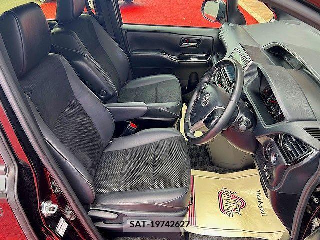 Toyota VOXY 2021-03 289208-3