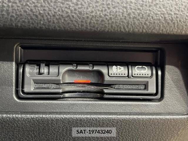 Nissan JUKE 2014-02 320501-7