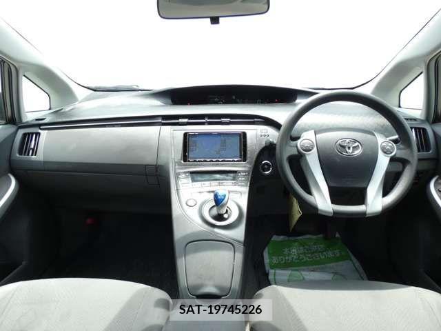 Toyota PRIUS 2009-09 366672-4