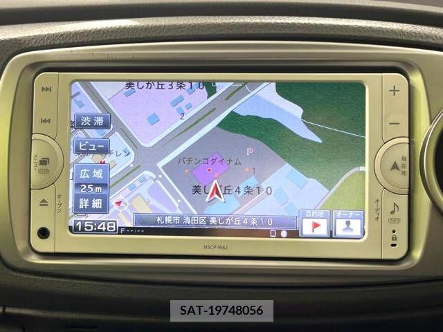 Toyota VITZ 2013-06 381371-3