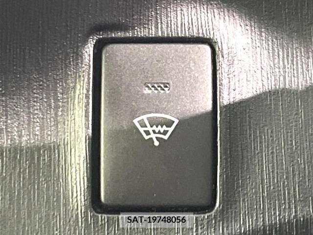 Toyota VITZ 2013-06 381371-2